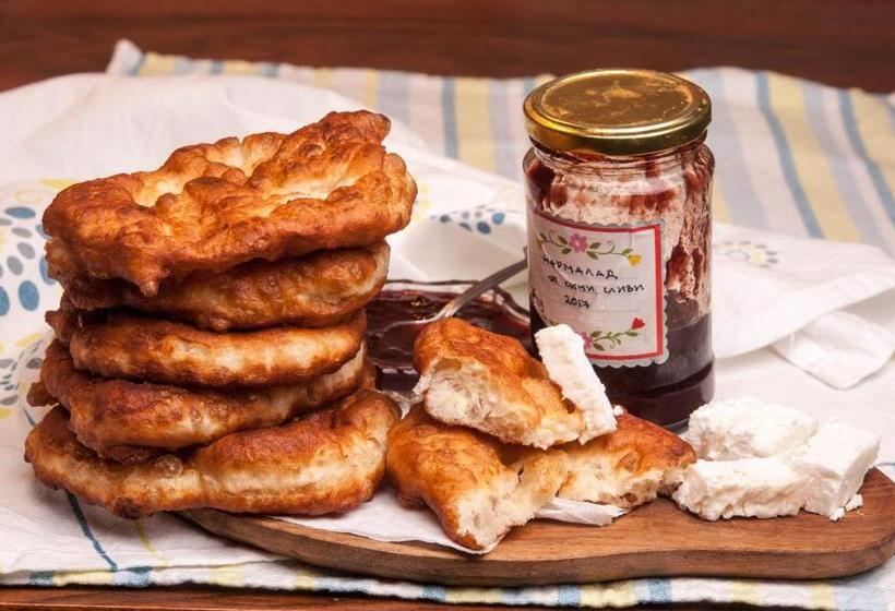 פנסיון Lalev Guest House