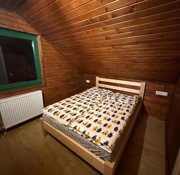 פנסיון Madarasi Sportbázis