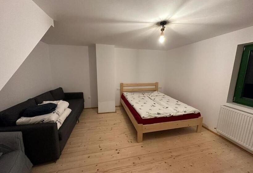 פנסיון Madarasi Sportbázis