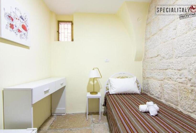 پانسیون Mary S Guest House