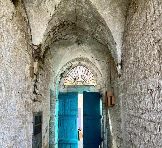 پانسیون Mary S Guest House