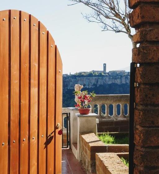 פנסיון Miracivita