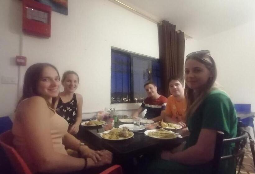 پانسیون The Stunning View