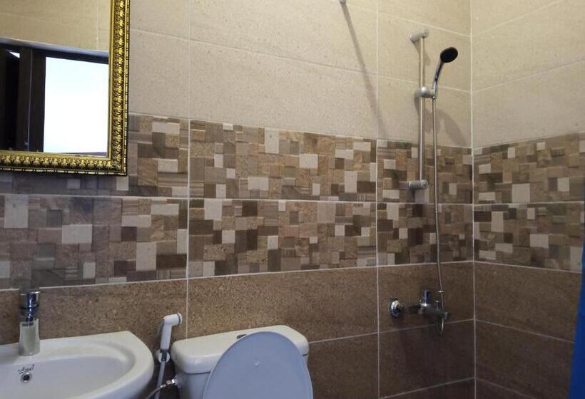 پانسیون The Stunning View