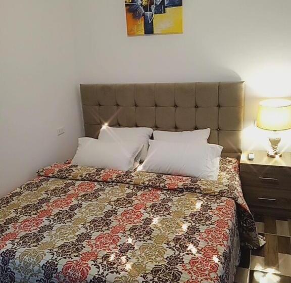 پانسیون The Stunning View