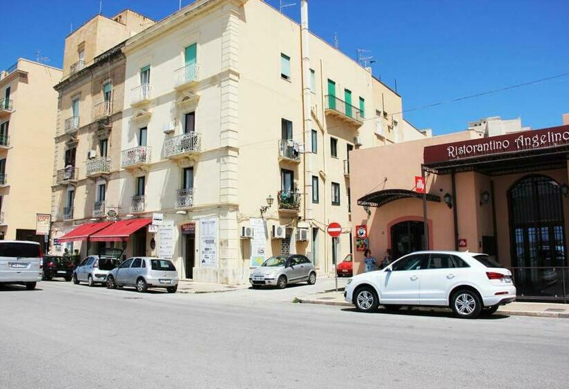 پانسیون The Twins Rooms In Trapani 2