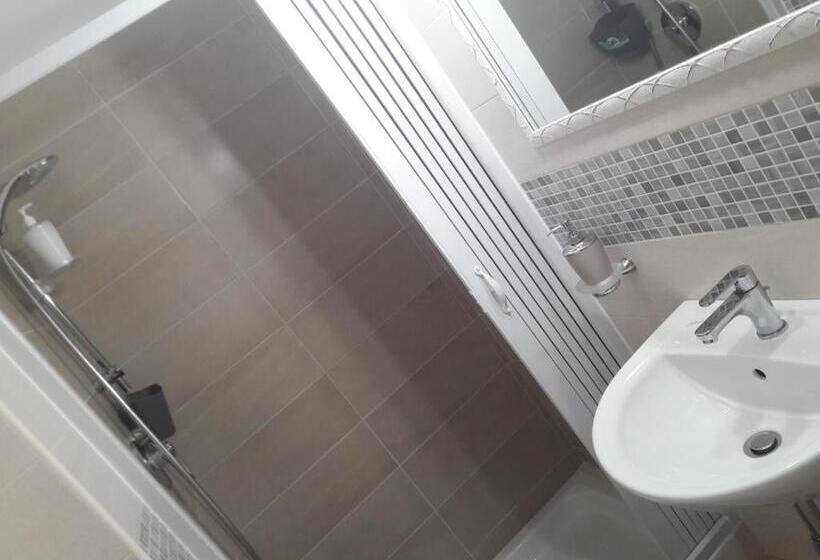 پانسیون The Twins Rooms In Trapani 2