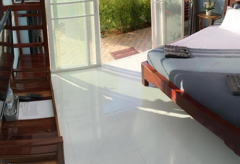 펜션 Twocans Resort Kohmak   Sha