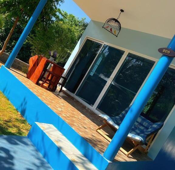 펜션 Twocans Resort Kohmak   Sha