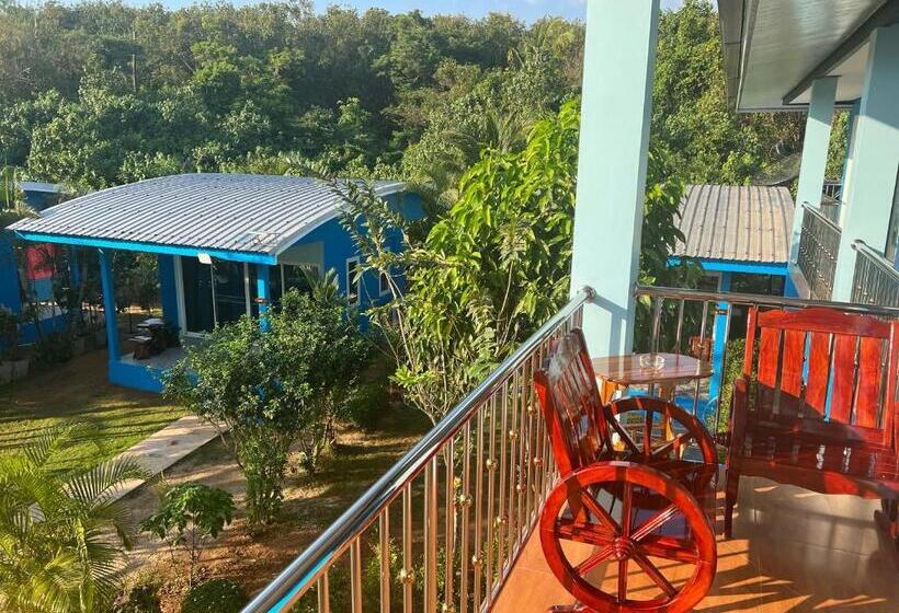 펜션 Twocans Resort Kohmak   Sha