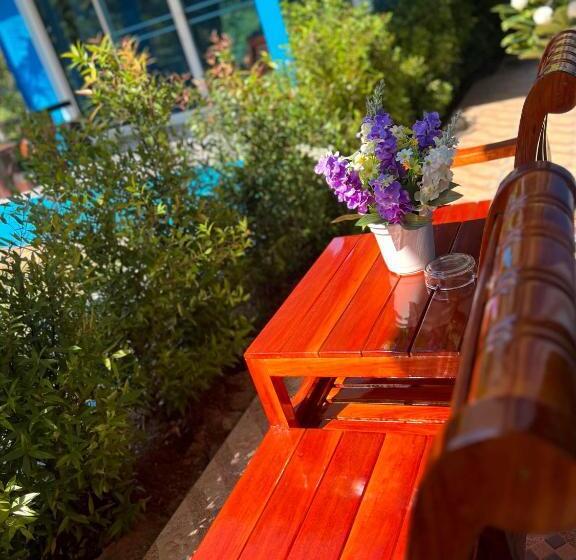 펜션 Twocans Resort Kohmak   Sha