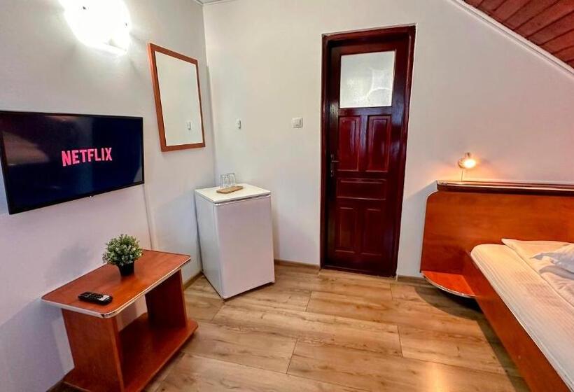 بنسيون Valea Albă View   Self Check In