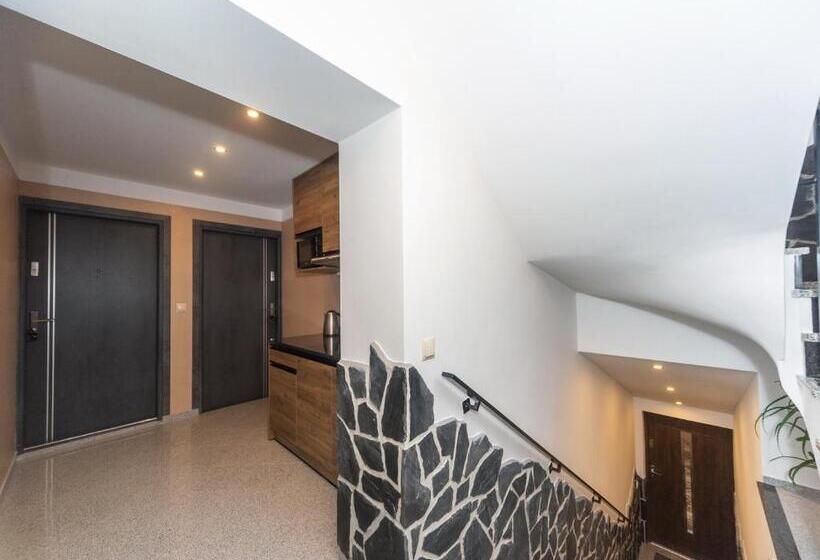 ペンション Willa Bukowa