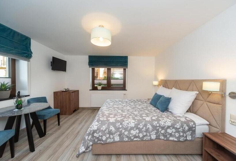 ペンション Willa Bukowa