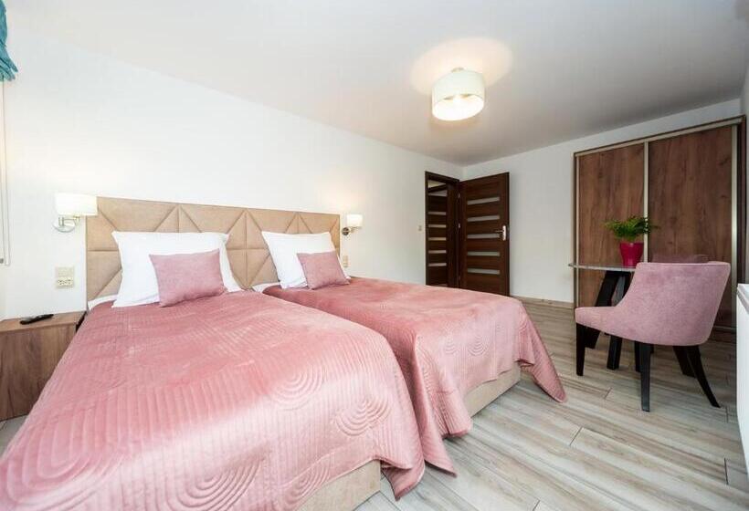 ペンション Willa Bukowa