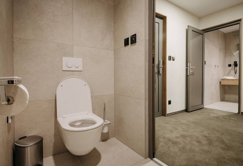 Rm Hotel Wellness&congress