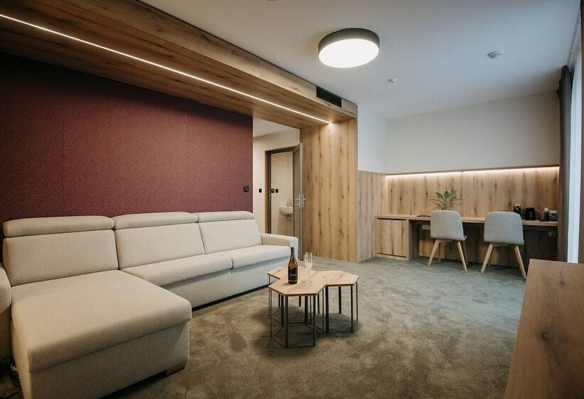 Rm Hotel Wellness&congress