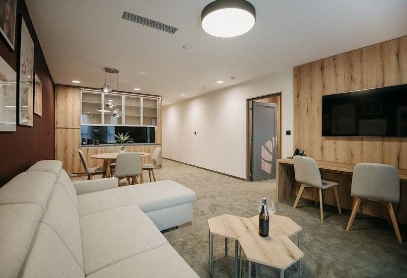 Rm Hotel Wellness&congress