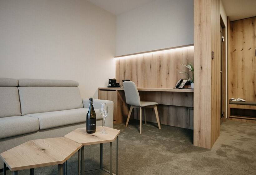 Rm Hotel Wellness&congress