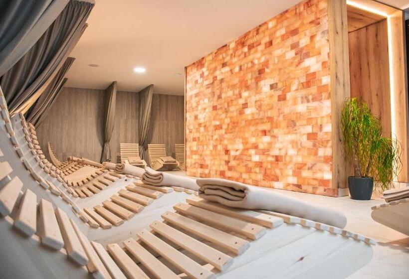 Rm Hotel Wellness&congress