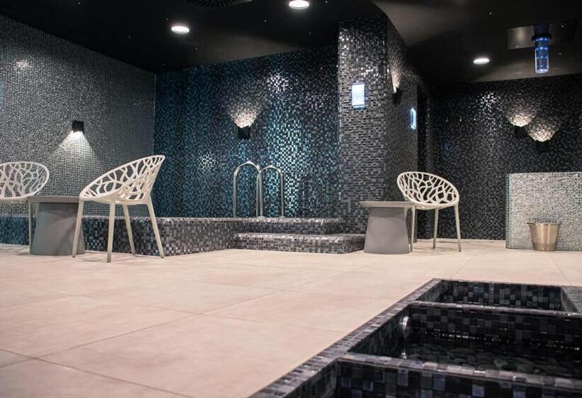 Rm Hotel Wellness&congress