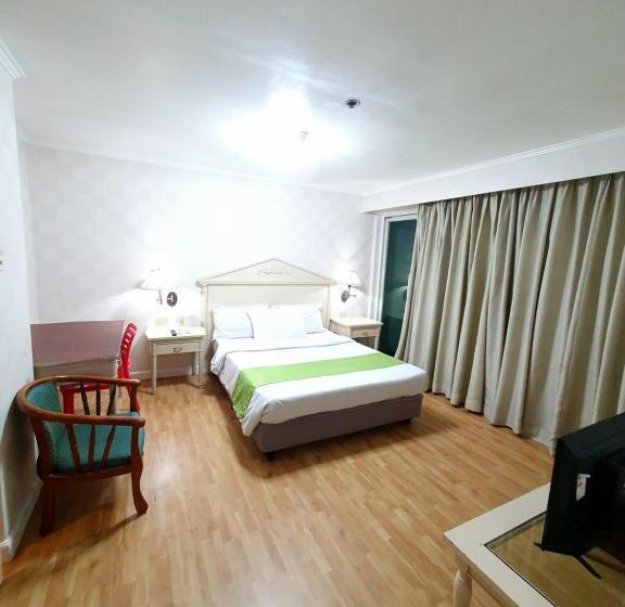 Sab R. Condote L Suites