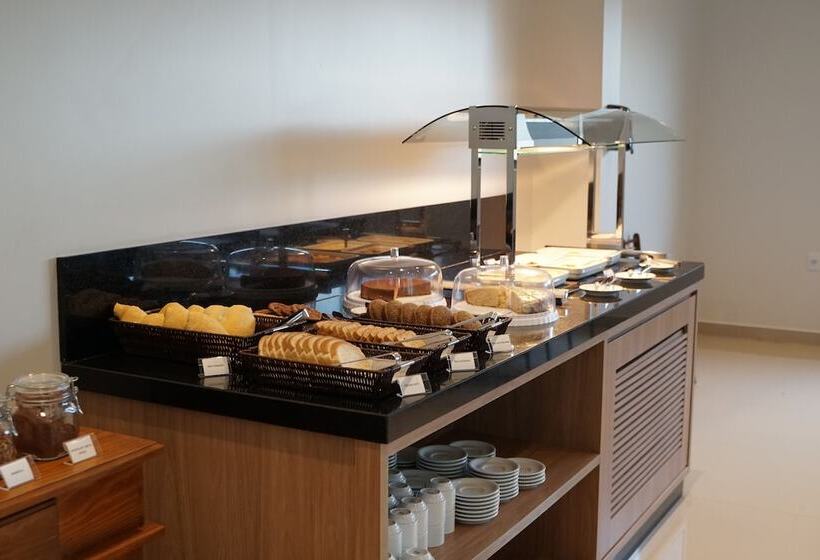 Trento Hotel Guaíra By Unna