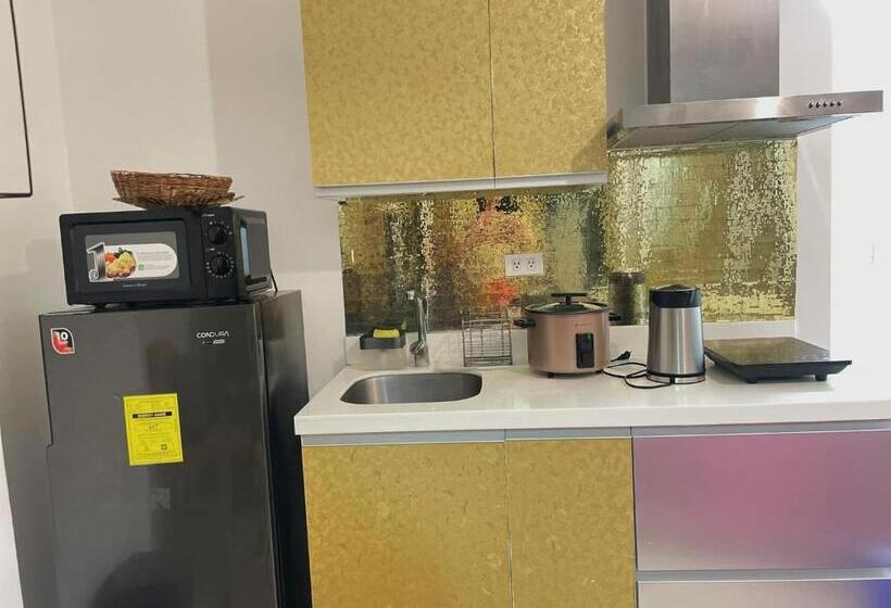 Unit 1537 Bahamas Tower Azure Urban Resort Residence Paranaque City