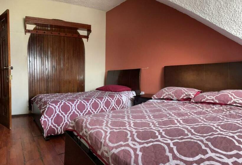 هاستل Alojamientos Hostal Rest House