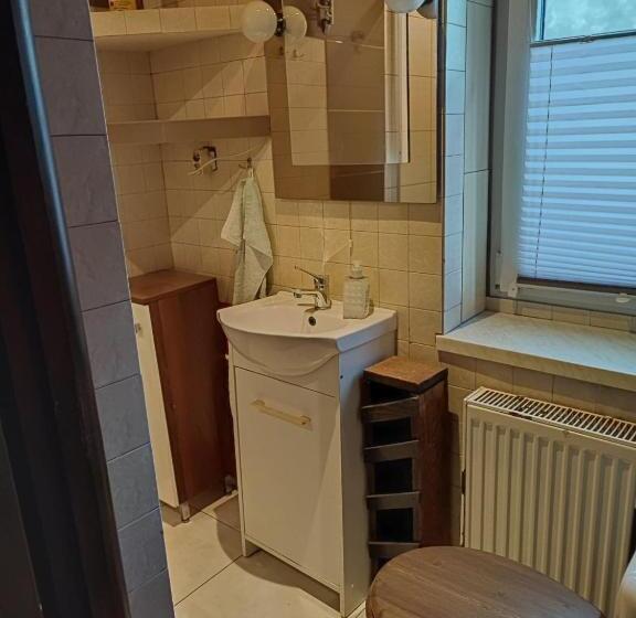 هاستل Pokoje Pracownicze Witkowska