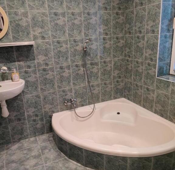 هاستل Pokoje Pracownicze Witkowska