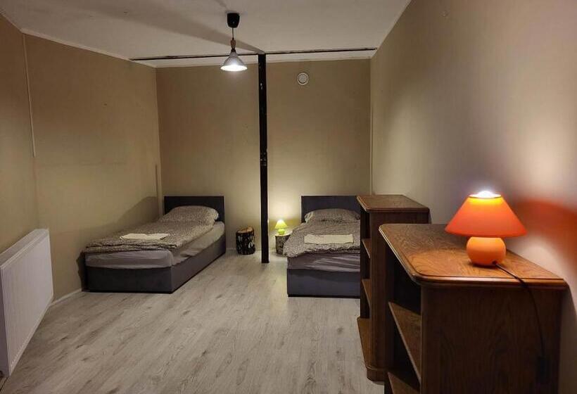 هاستل Pokoje Pracownicze Witkowska