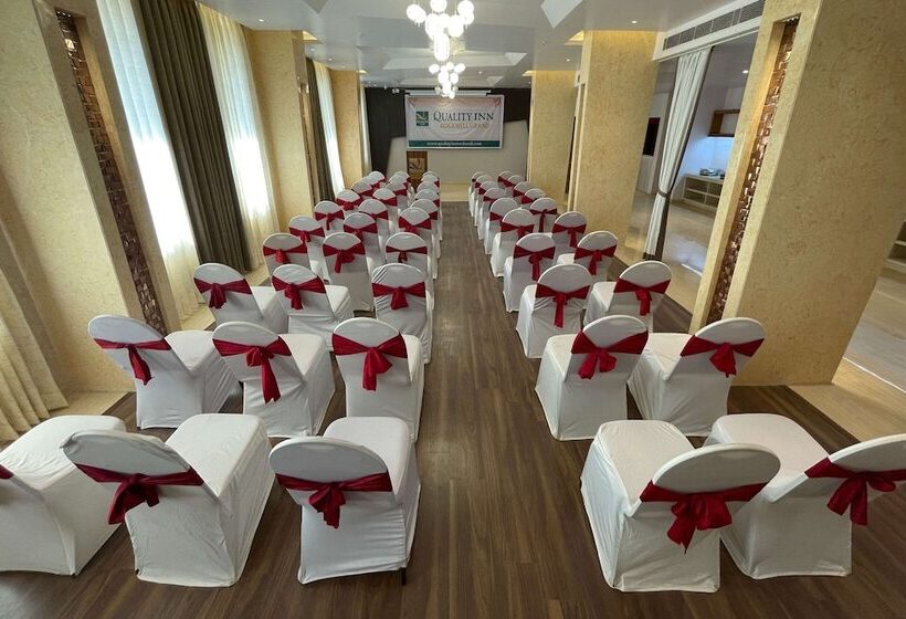 호스텔 Quality Inn Rockwell Grand, Bangalore
