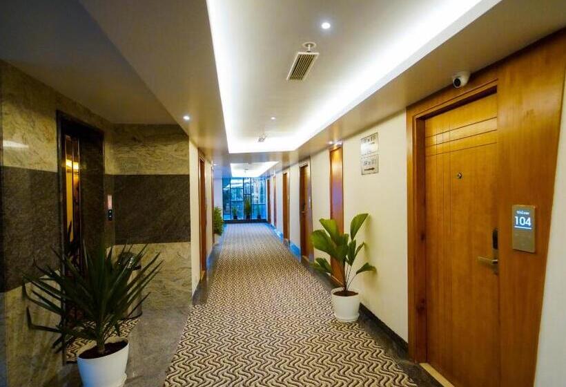 호스텔 Quality Inn Rockwell Grand, Bangalore