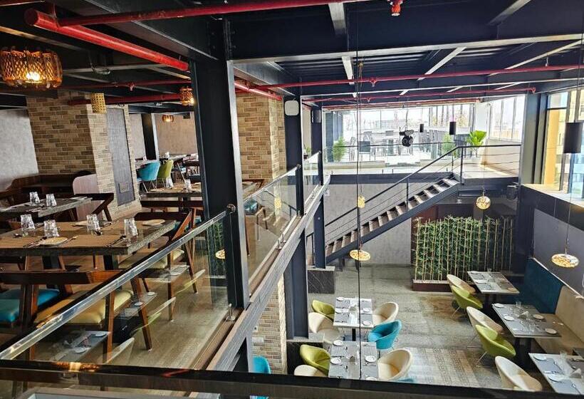 호스텔 Quality Inn Rockwell Grand, Bangalore