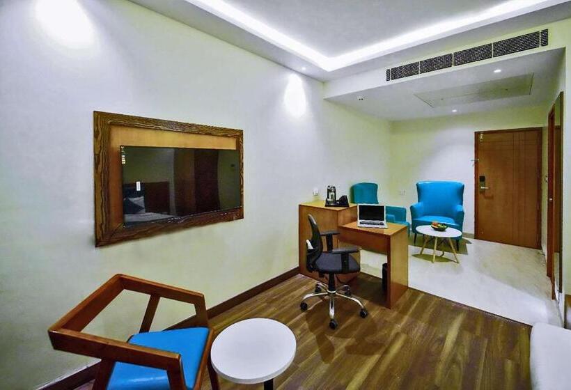 호스텔 Quality Inn Rockwell Grand, Bangalore