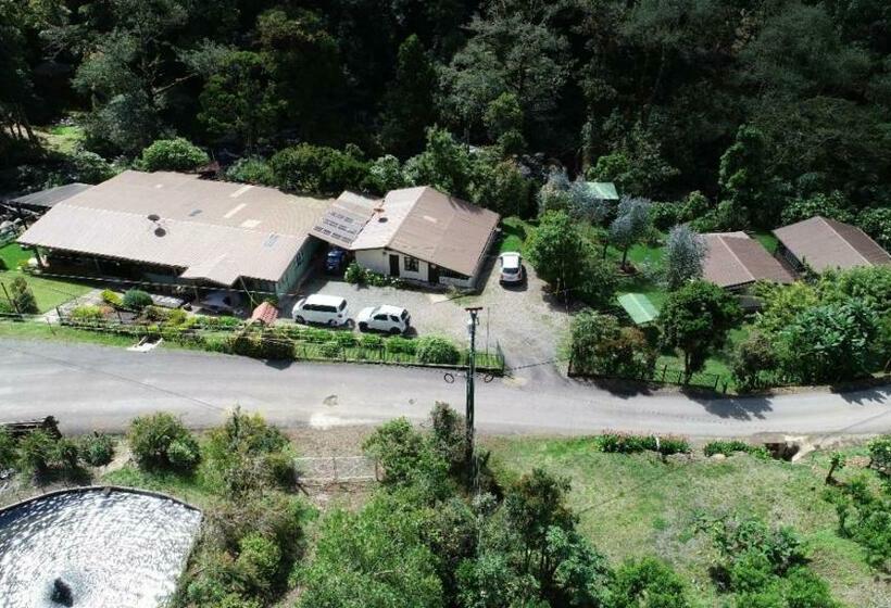 مبيت وإفطار Cabinas El Quetzal