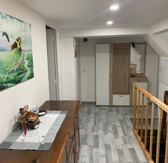 住宿加早餐  Chambre Rustique Avec Double Lit Et Sa Salle De Bain Privée