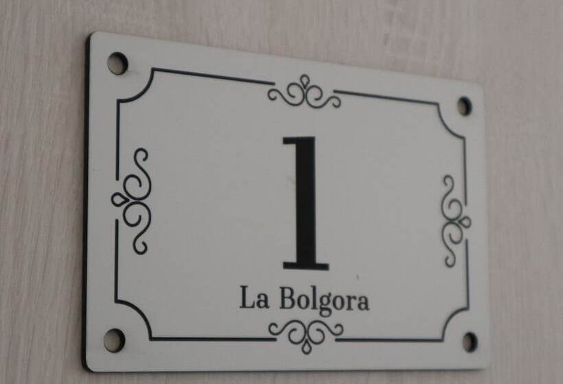 تختخواب و صبحانه La Bolgora Guesthouse