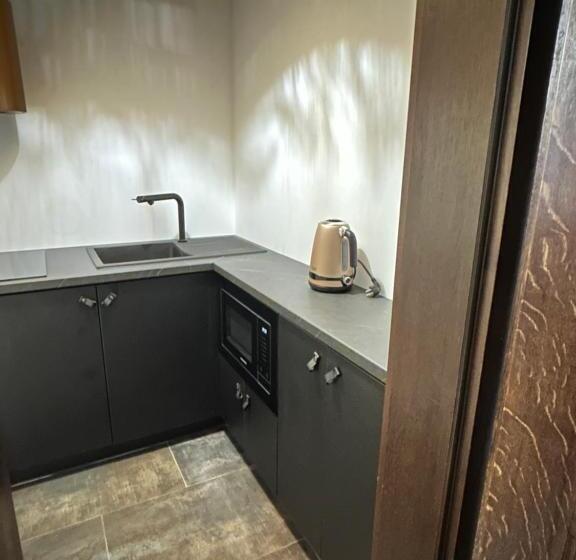 تختخواب و صبحانه Safari House   Wisła