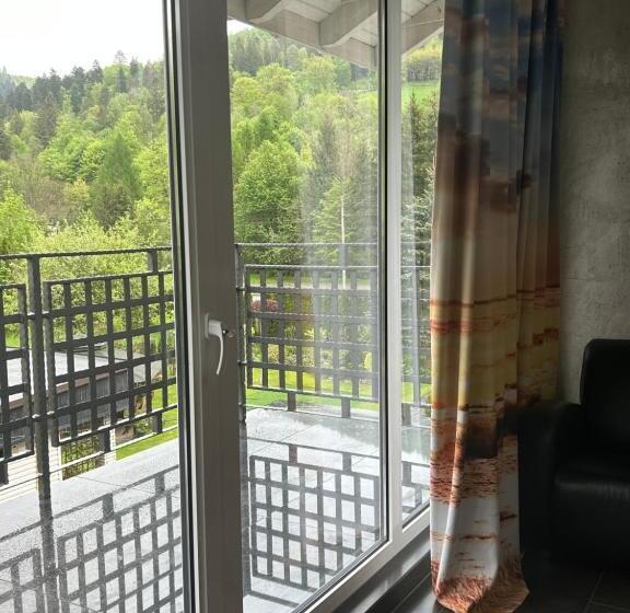 تختخواب و صبحانه Safari House   Wisła