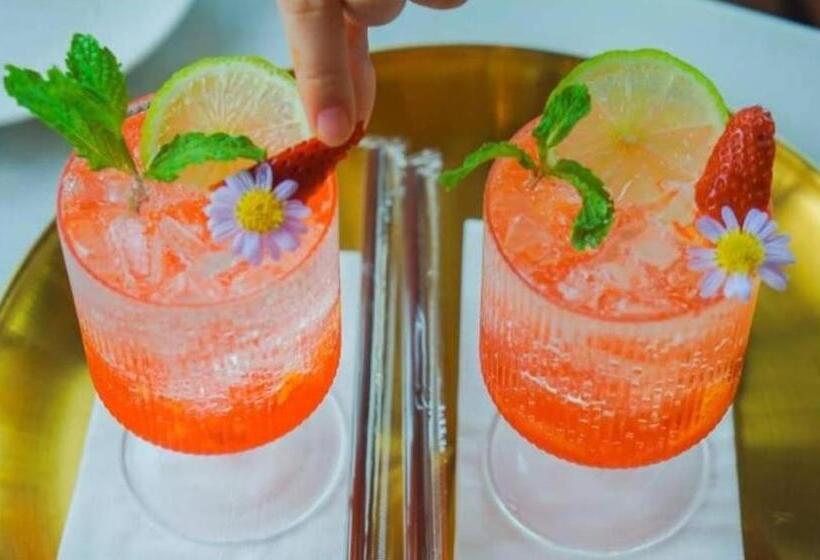 Carapace Residents Huahin Khaotao