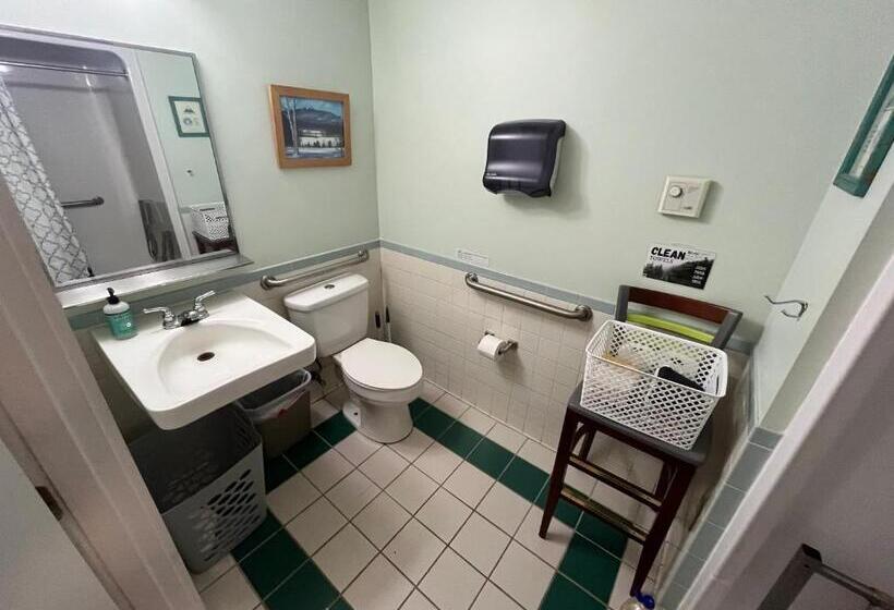 Coho: Conway Hostel