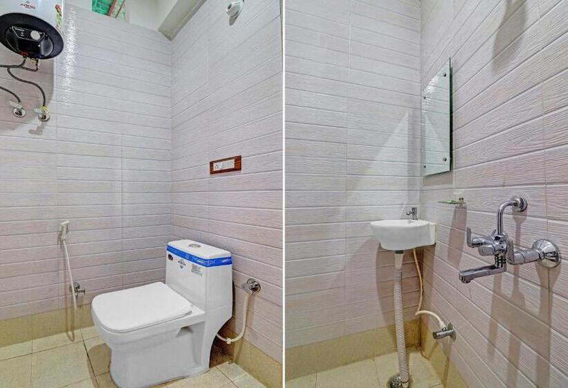 Collection O 80556 Hotel Mansarovar