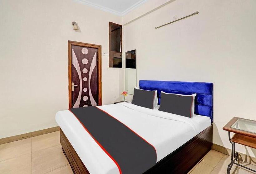 Collection O 80556 Hotel Mansarovar