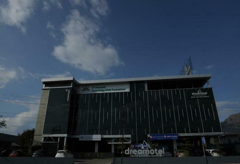 Dreamotel Luxury Suites And Rooms