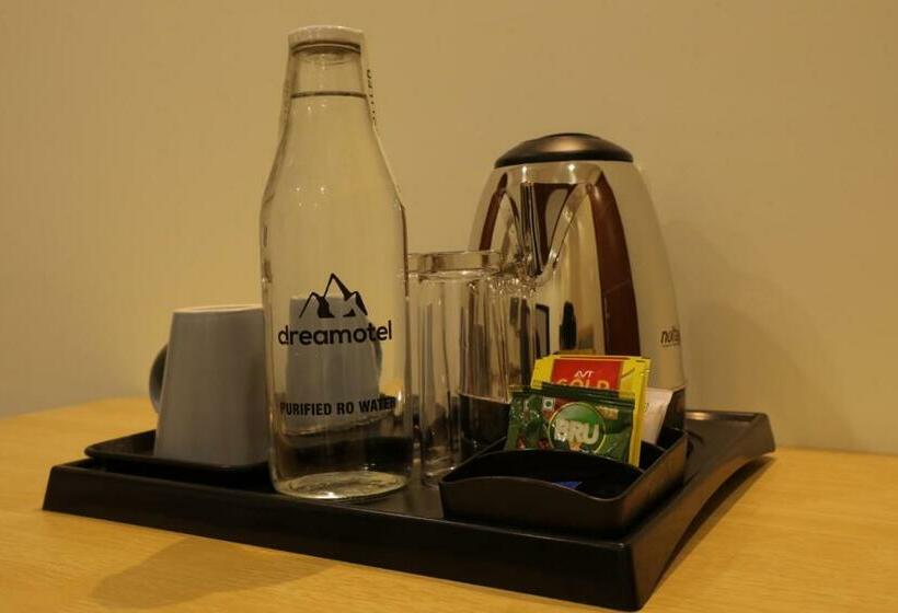 Dreamotel Luxury Suites And Rooms