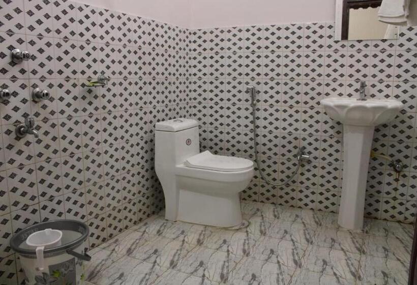 Green Reed Resort By Meenakshi, Kaziranga