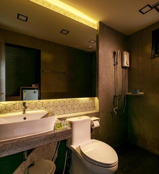 호텔 เดอะซิกเนเจอร์ นคร โฮเทล