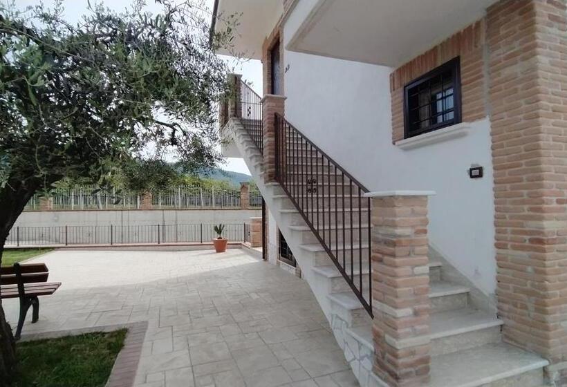 Отель Agriturismo Gusto Nocciola